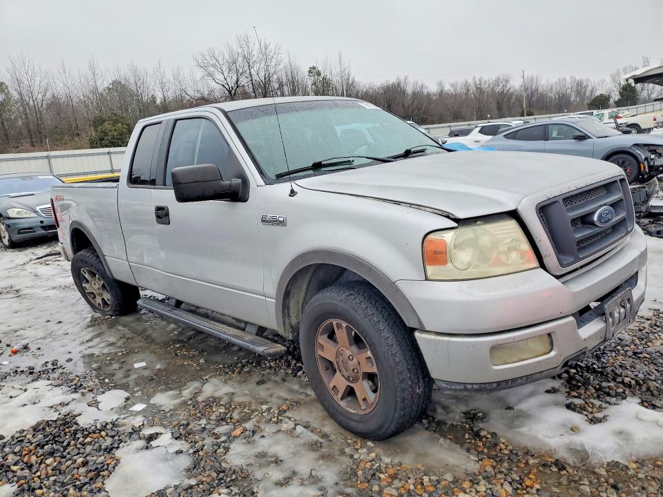 Photo 4 from auction – 2004 FORD F150 with VIN 1FTPX145X4NB17163
