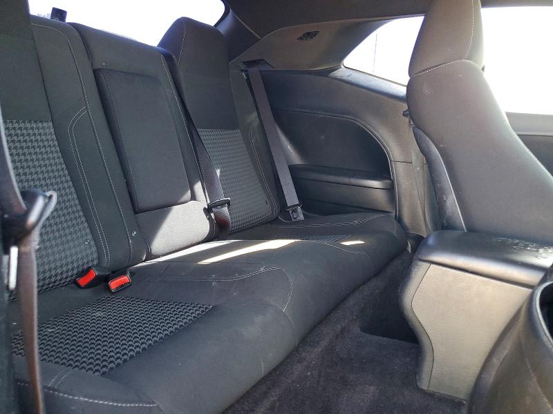 Photo 10 from auction – 2018 DODGE CHALLENGER with VIN 2C3CDZAG0JH202307