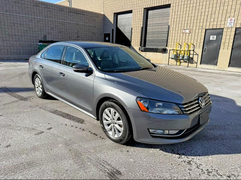 VOLKSWAGEN PASSAT 2014 z numerem VIN 1VWAN7A33EC040406 - Zdjęcie z aukcji