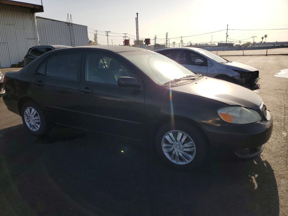 Photo 4 from auction – 2005 TOYOTA COROLLA CE with VIN 1NXBR32E35Z501906