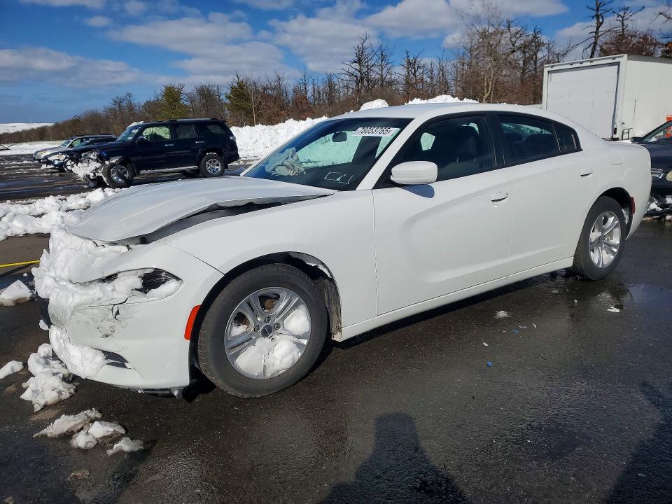 DODGE CHARGER 2022 with VIN 2C3CDXBG0NH258692 - Photo from auction