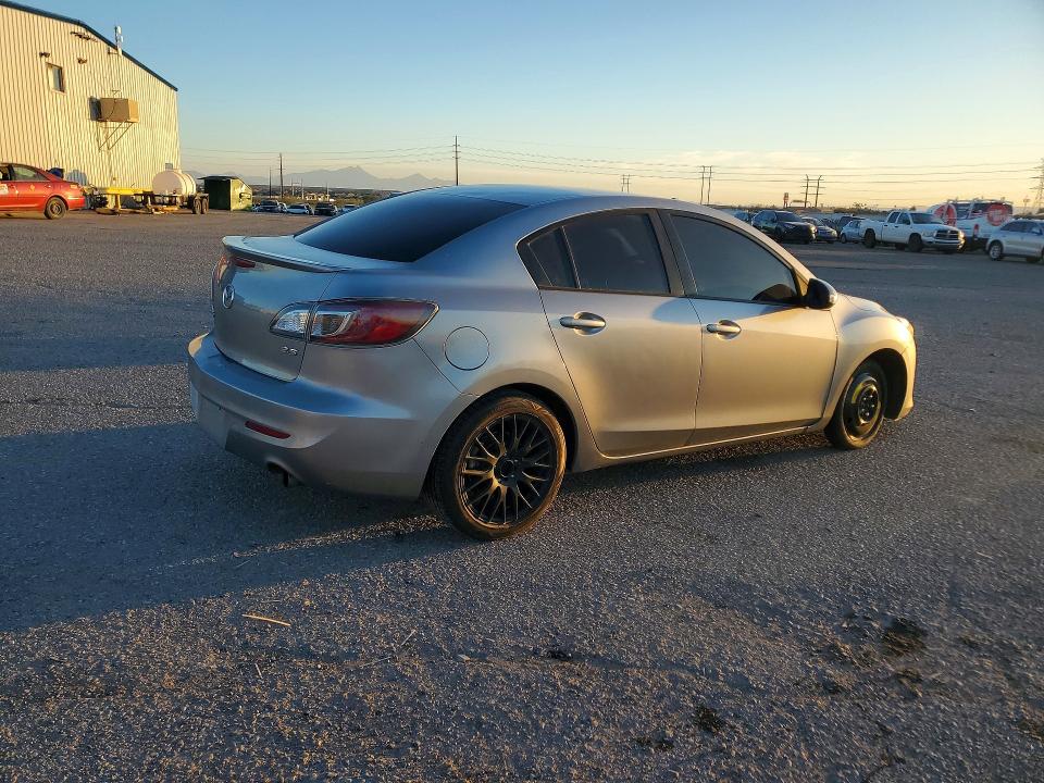Photo 3 from auction – 2010 MAZDA 3 with VIN JM1BL1S69A1125310