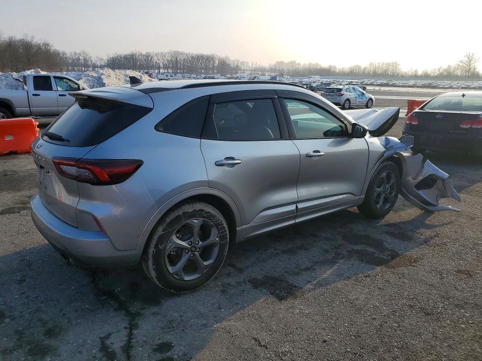 Photo 3 from auction – 2024 FORD ESCAPE with VIN 1FMCU0MN9RUA16996