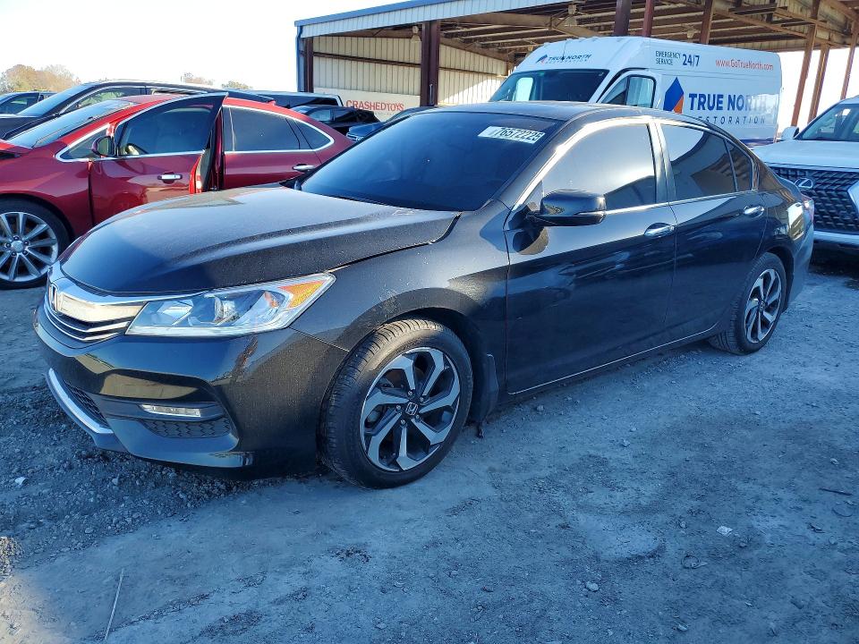 HONDA ACCORD 2016 with VIN 1HGCR2F87GA105636 - Photo from auction