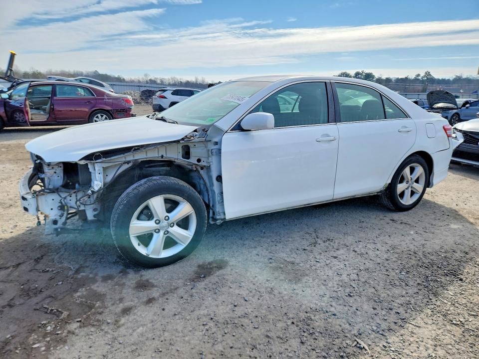TOYOTA CAMRY SE 2011 with VIN 4T1BK3EK7BU609690 - Photo from auction