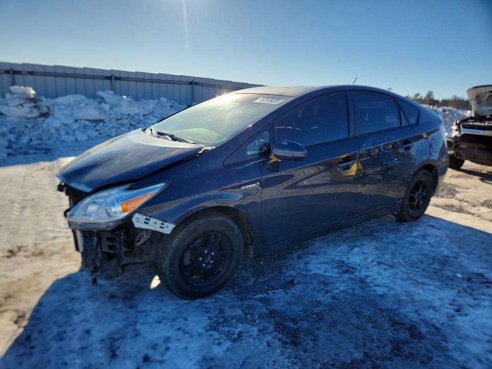 TOYOTA PRIUS 2015 z numerem VIN JTDKN3DU0F0440995 - Zdjęcie z aukcji