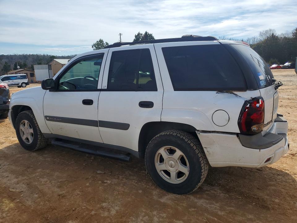 Photo 2 from auction – 2003 CHEVROLET TRAILBLAZER with VIN 1GNDT13S132249239