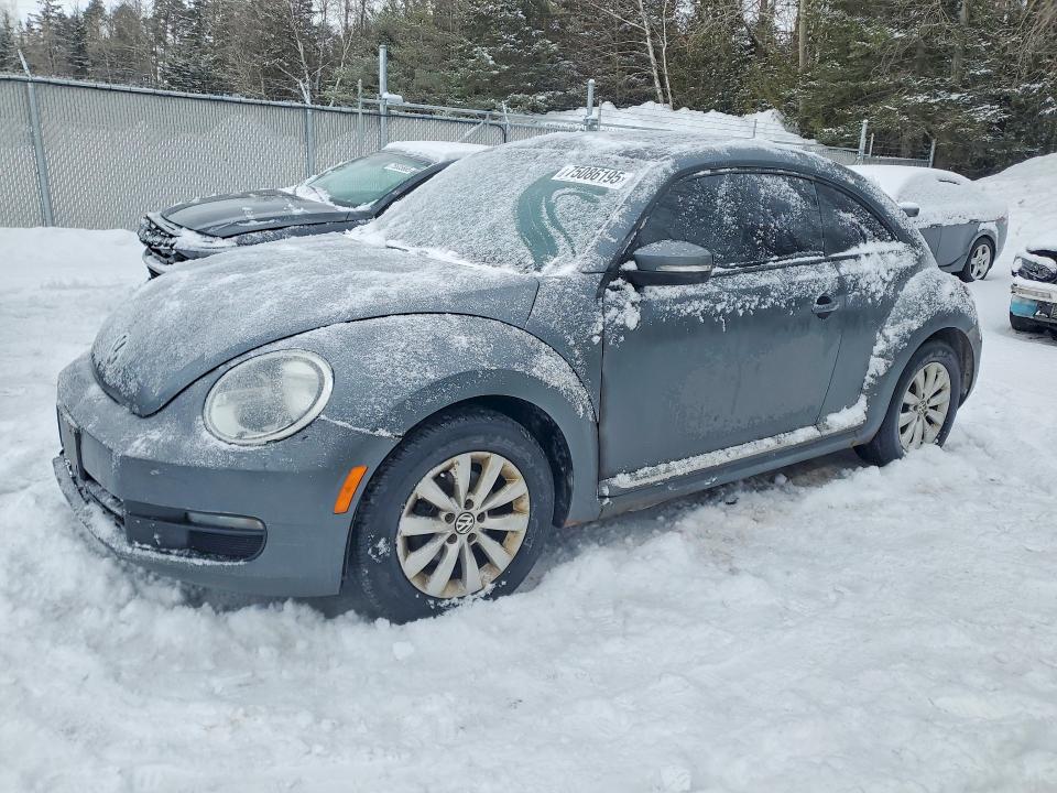 Photo 1 from auction – 2012 VOLKSWAGEN BEETLE with VIN 3VWJX7AT8CM632356
