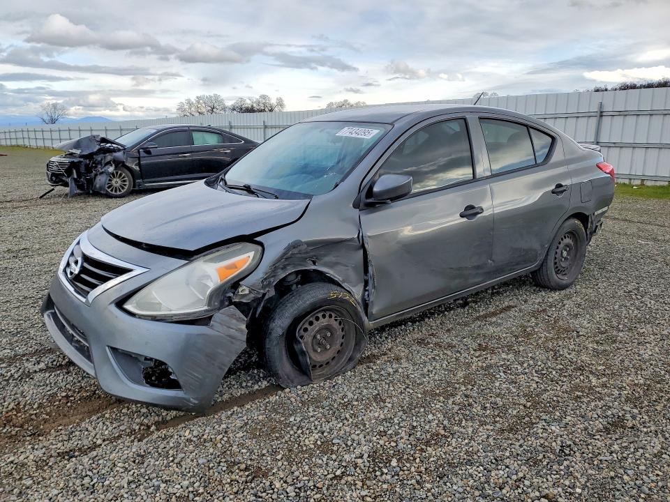 NISSAN VERSA 2019 with VIN 3N1CN7AP3KL827230 - Photo from auction