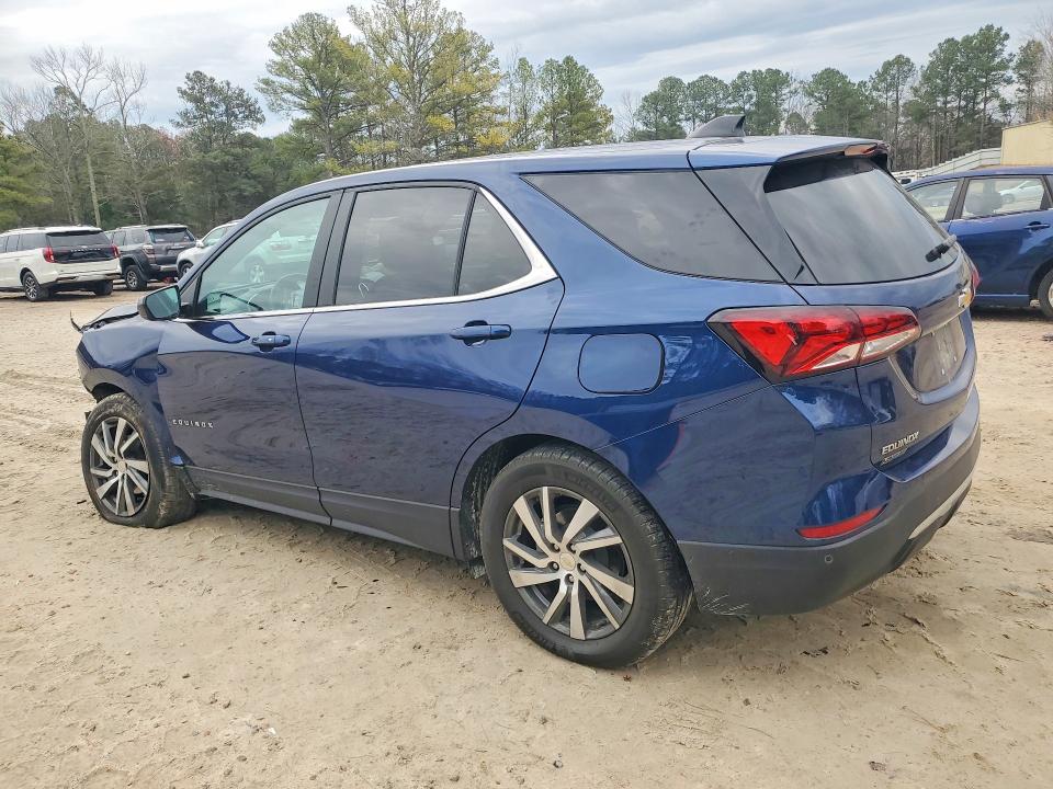 Photo 2 from auction – 2022 CHEVROLET EQUINOX with VIN 3GNAXKEV8NL281157