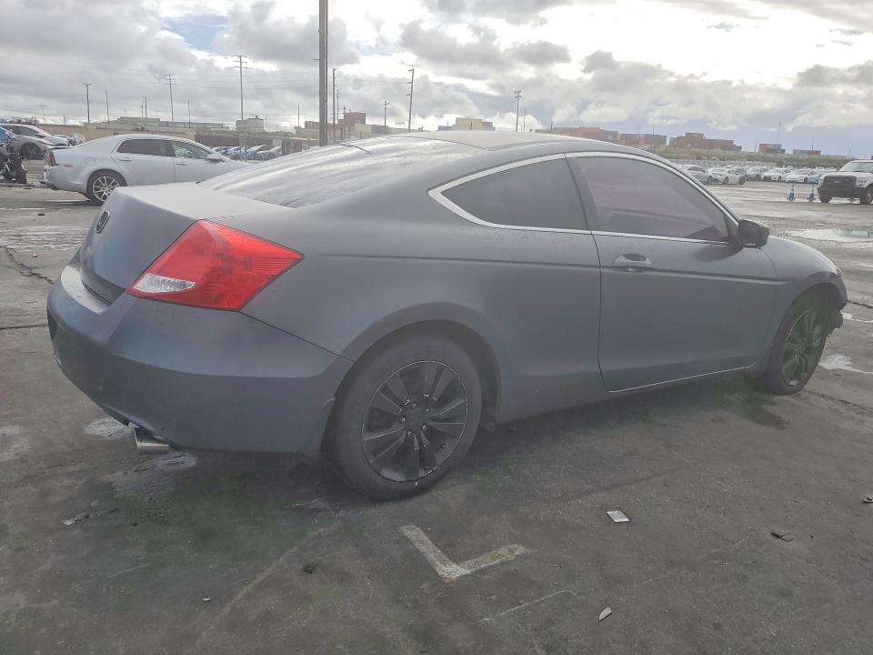 Photo 3 from auction – 2012 HONDA ACCORD with VIN 1HGCS1B32CA010579