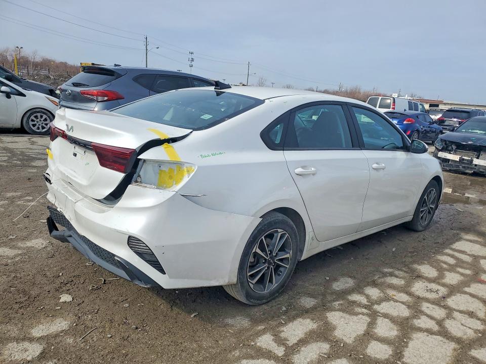 Photo 3 from auction – 2023 KIA FORTE with VIN 3KPF24AD3PE637012
