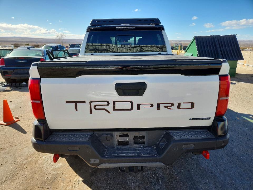 Photo 6 from auction – 2024 TOYOTA TACOMA with VIN 3TYLC5LN9RT006063