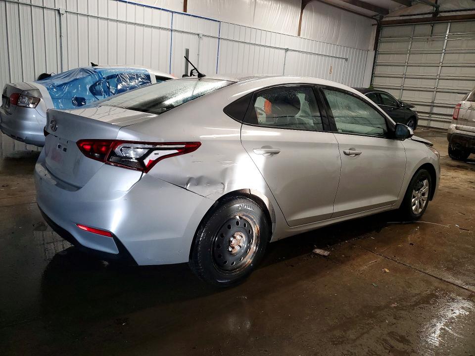 Photo 3 from auction – 2018 HYUNDAI ACCENT SE with VIN 3KPC24A30JE011760