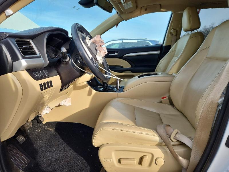 Photo 7 from auction – 2018 TOYOTA HIGHLANDER with VIN 5TDJZRFH7JS841338
