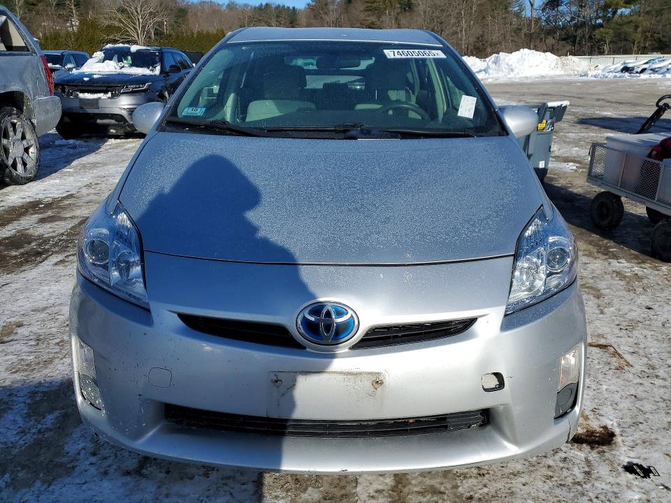 Photo 5 from auction – 2011 TOYOTA PRIUS with VIN JTDKN3DU6B5359318