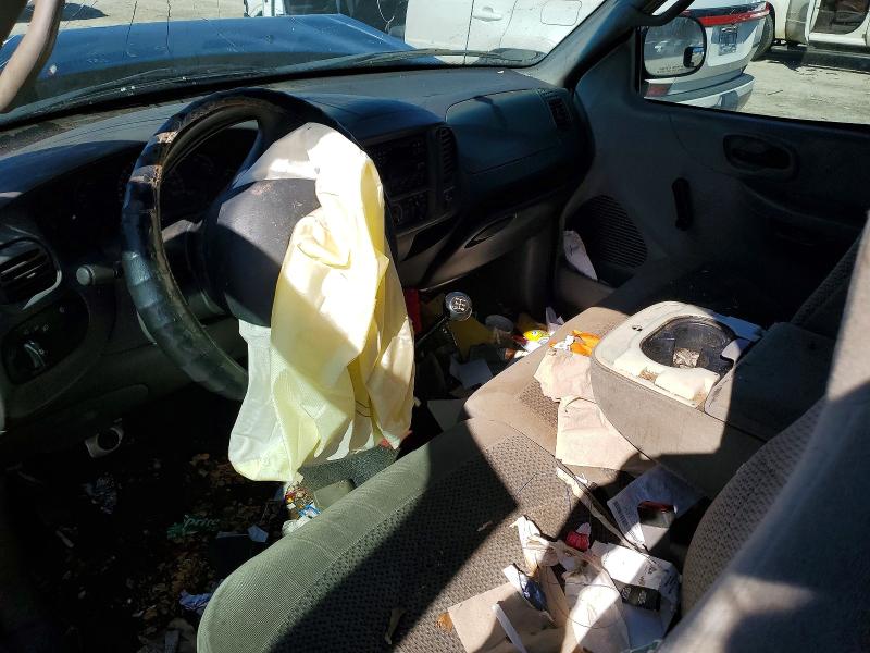 Photo 8 from auction – 2000 FORD F150 with VIN 1FTZF1720YNB31608