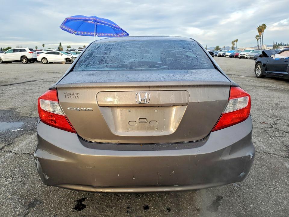 Photo 6 from auction – 2012 HONDA CIVIC with VIN 19XFB2F51CE375068