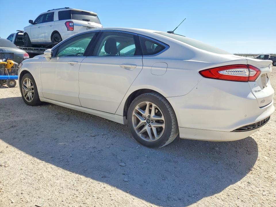 Photo 2 from auction – 2013 FORD FUSION with VIN 3FA6P0HR8DR202833