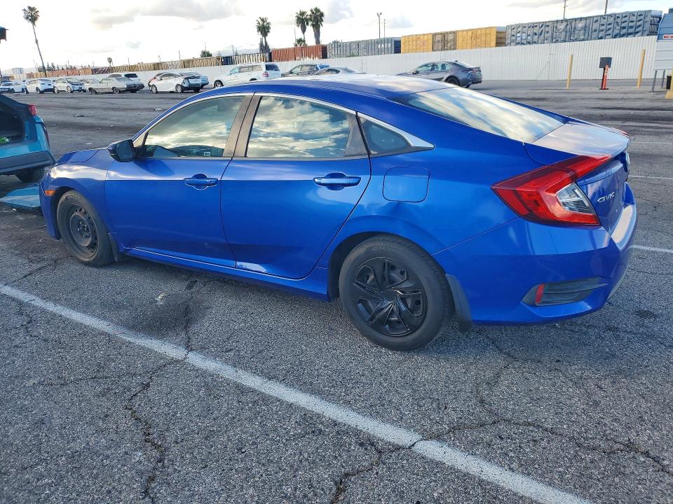 Photo 2 from auction – 2016 HONDA CIVIC with VIN 2HGFC2F52GH562036