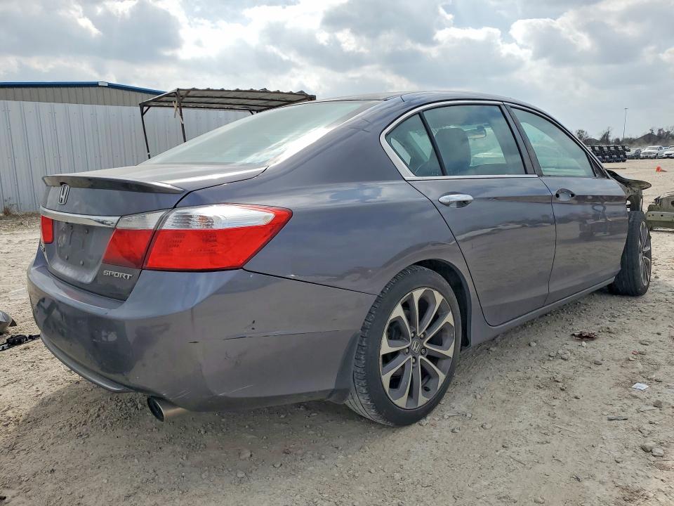 Photo 3 from auction – 2015 HONDA ACCORD with VIN 1HGCR2F52FA000894