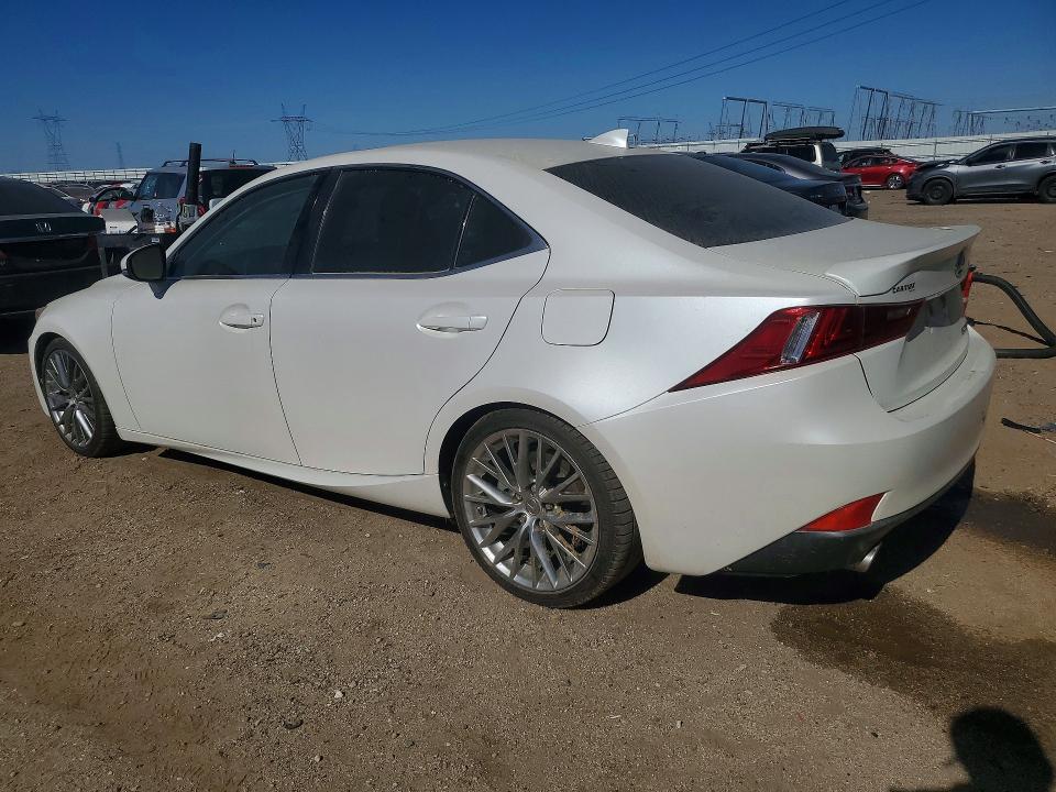 Фото 2 с аукциона – 2016 LEXUS IS 200T с VIN JTHBA1D2XG5030514