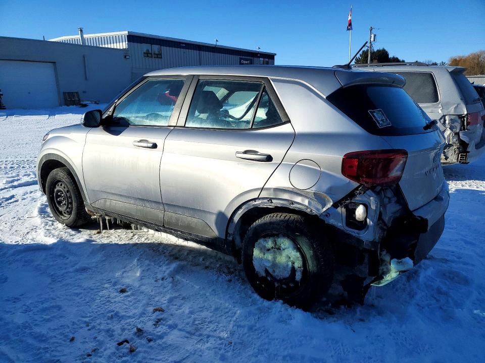 Photo 2 from auction – 2023 HYUNDAI VENUE with VIN KMHRB8A39PU267676