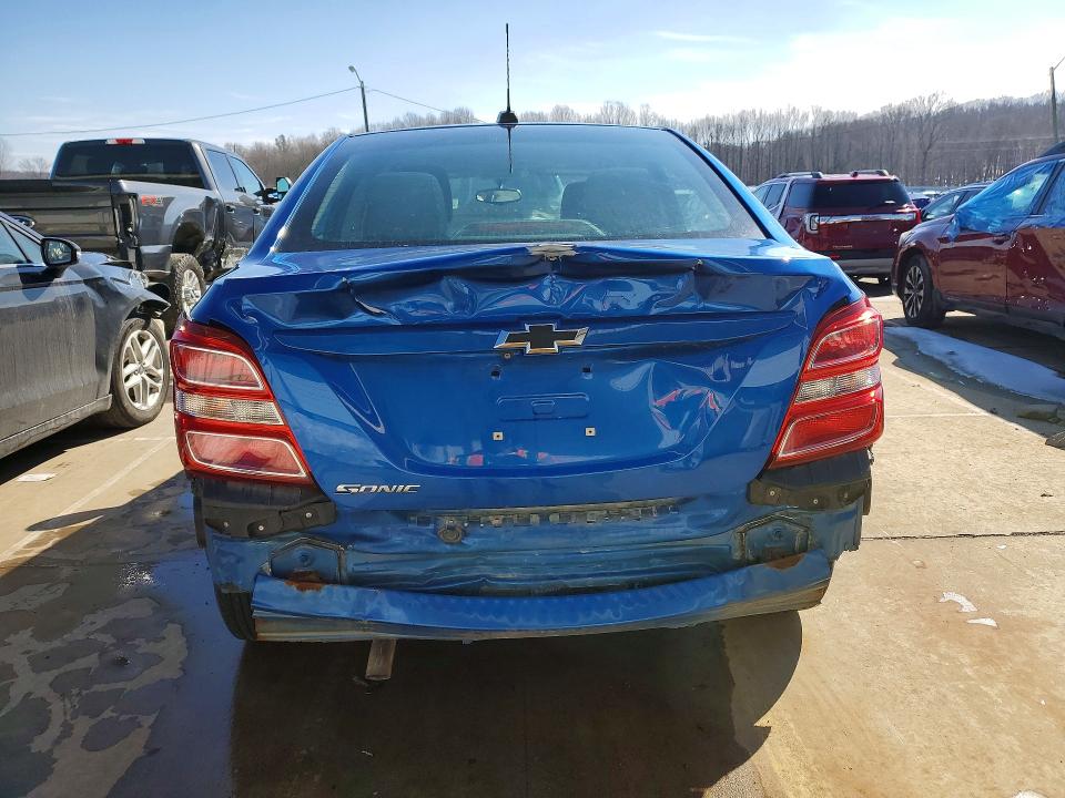 Photo 6 from auction – 2018 CHEVROLET SONIC LS with VIN 1G1JB5SH9J4113656
