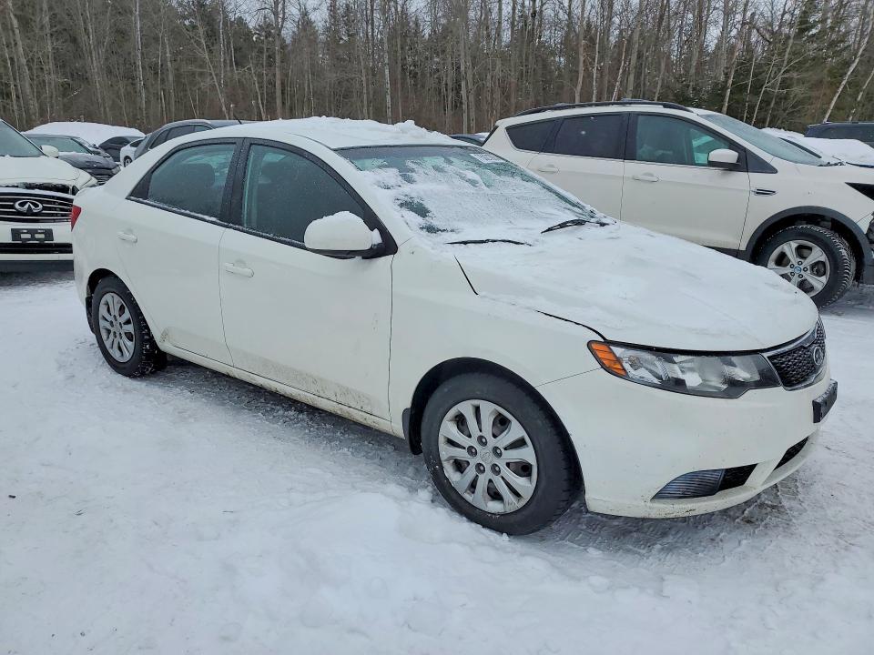 Photo 4 from auction – 2013 KIA FORTE with VIN KNAFT4A24D5713322