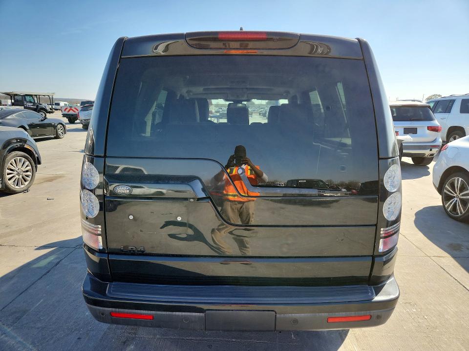 Photo 6 from auction – 2015 LAND ROVER LR4 with VIN SALAG2V66FA754069
