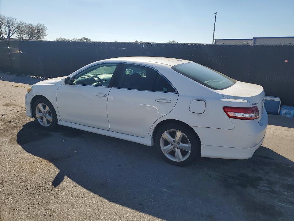 Photo 2 from auction – 2011 TOYOTA CAMRY BASE with VIN 4T1BF3EK7BU612299