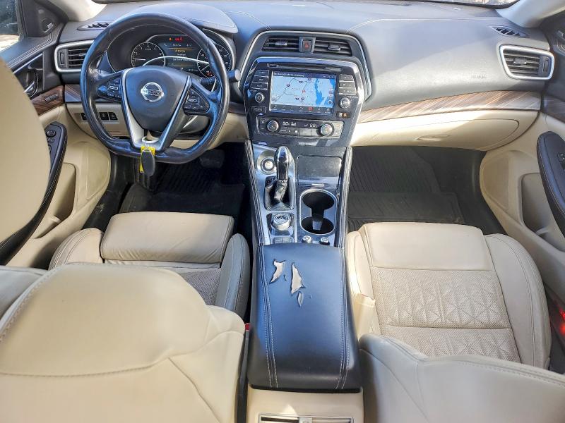 Photo 8 from auction – 2017 NISSAN MAXIMA with VIN 1N4AA6AP7HC390367