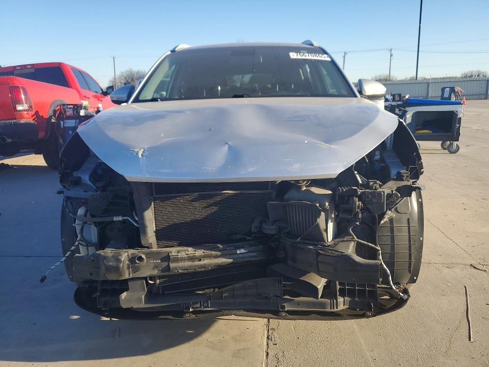 Photo 5 from auction – 2016 HYUNDAI TUCSON with VIN KM8J33A25GU212632