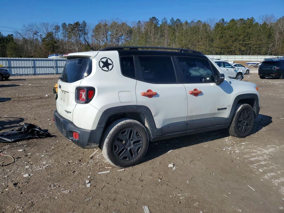 Zdjęcie 3 z aukcji – 2017 JEEP RENEGADE z VIN ZACCJBCB8HPE95993