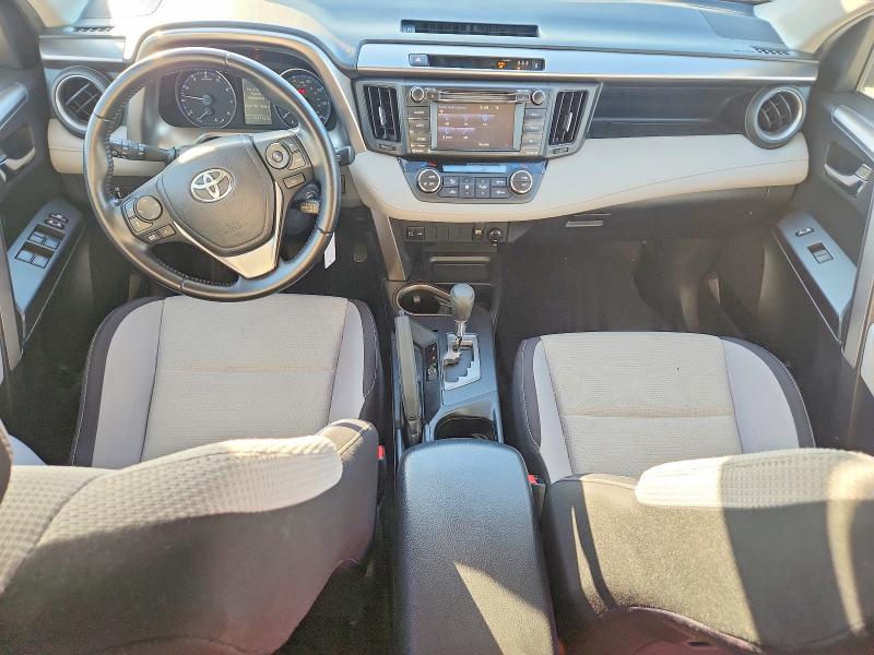 Photo 8 from auction – 2017 TOYOTA RAV4 XLE with VIN JTMWFREV3HJ123055