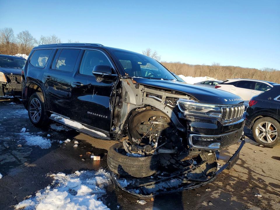 Photo 4 from auction – 2024 JEEP WAGONEER with VIN 1C4SJVAP2RS160736