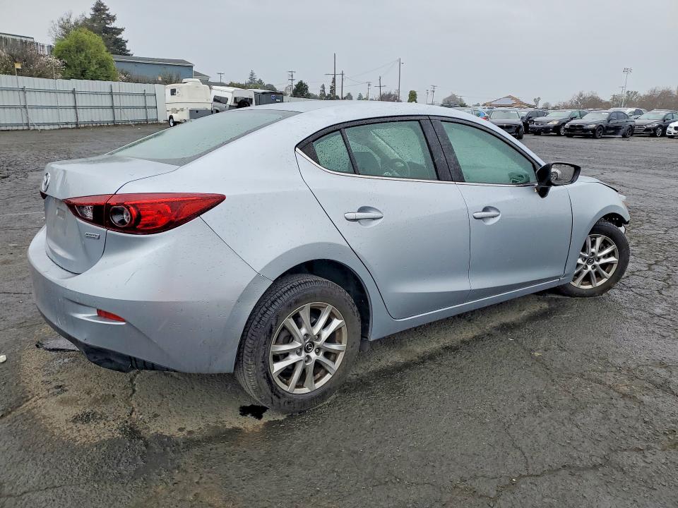 Photo 3 from auction – 2017 MAZDA 3 SPORT with VIN 3MZBN1U71HM105871