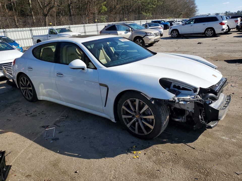 Photo 4 from auction – 2016 PORSCHE PANAMERA with VIN WP0AA2A71GL003328