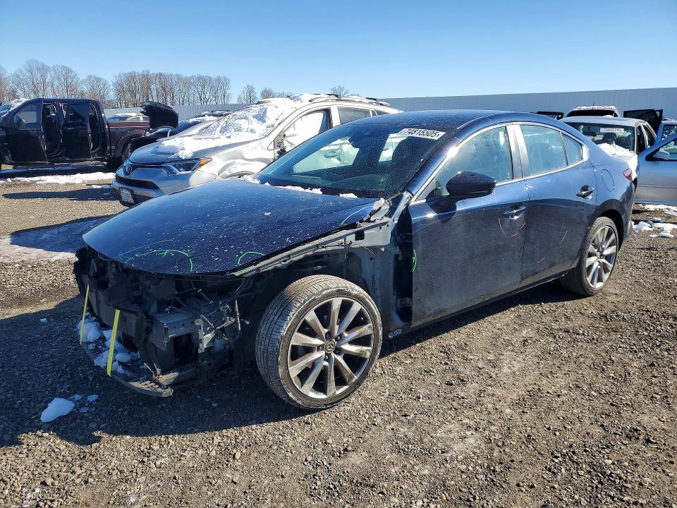 MAZDA 3 2019 with VIN JM1BPACL7K1106930 - Photo from auction