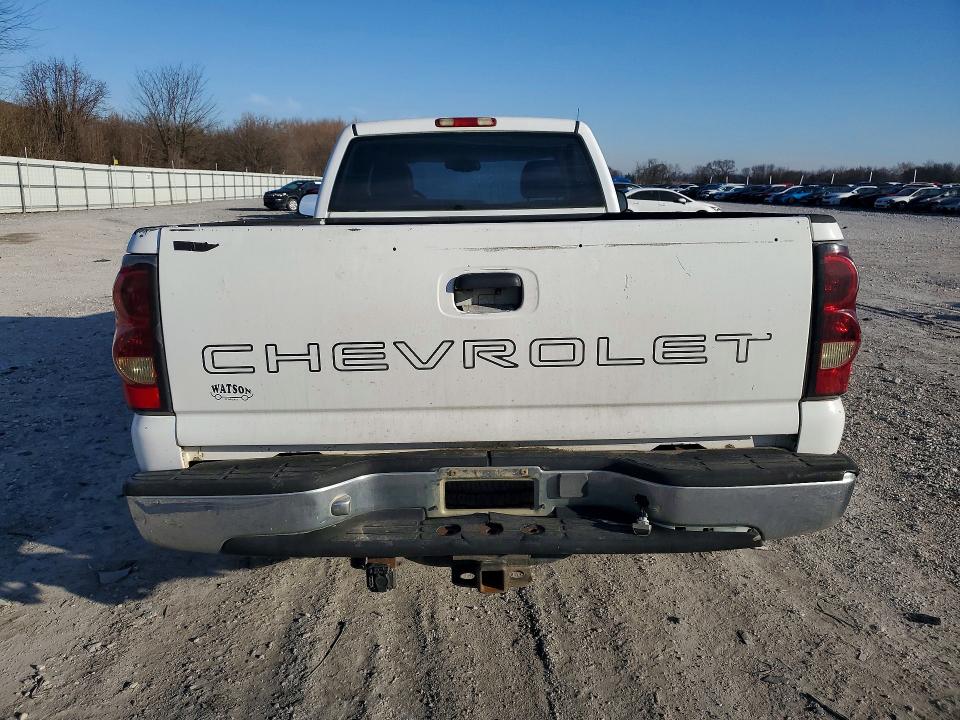 Photo 6 from auction – 2004 CHEVROLET SILVERADO with VIN 1GCEC14X14Z208917