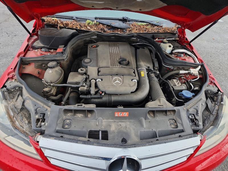 Photo 11 from auction – 2012 MERCEDES-BENZ C with VIN WDDGF4HB5CA610393