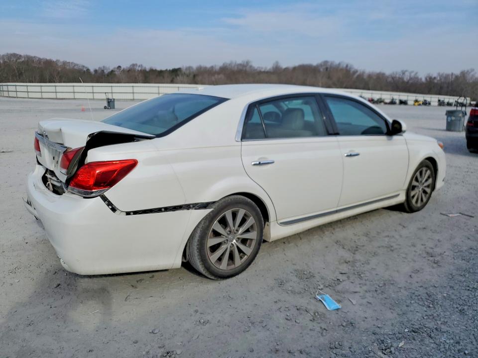 Photo 3 from auction – 2011 TOYOTA AVALON with VIN 4T1BK3DB2BU418583