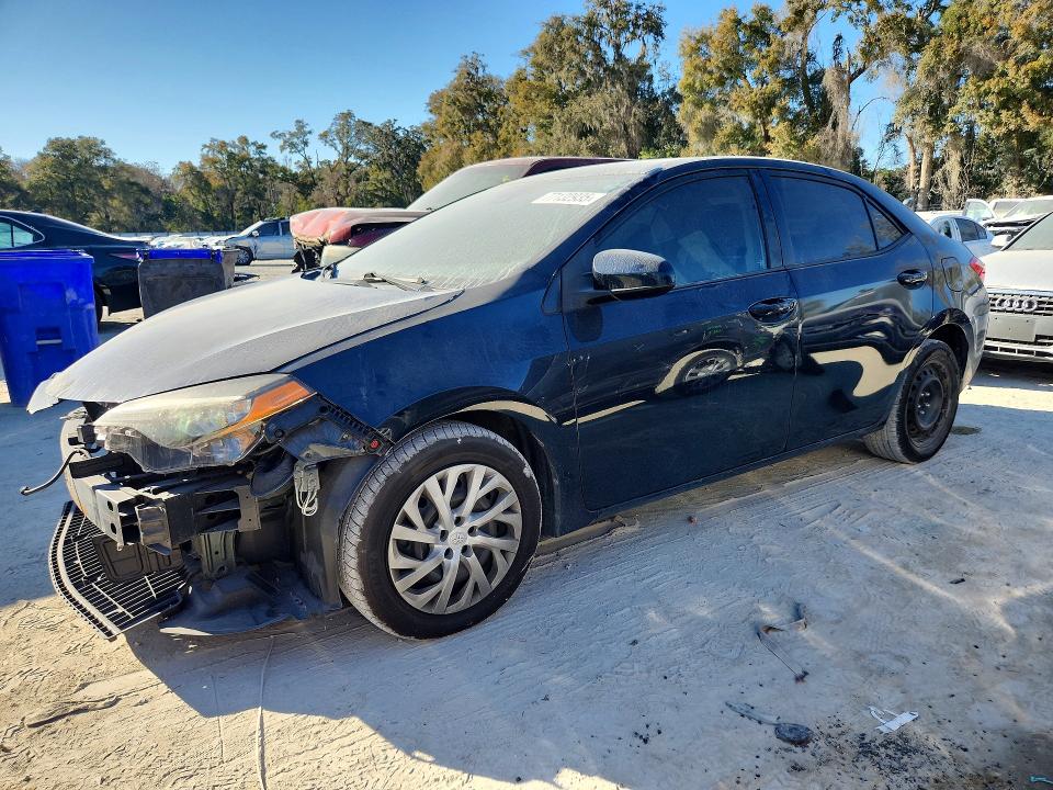 TOYOTA COROLLA L 2017 with VIN 2T1BURHE7HC915687 - Photo from auction