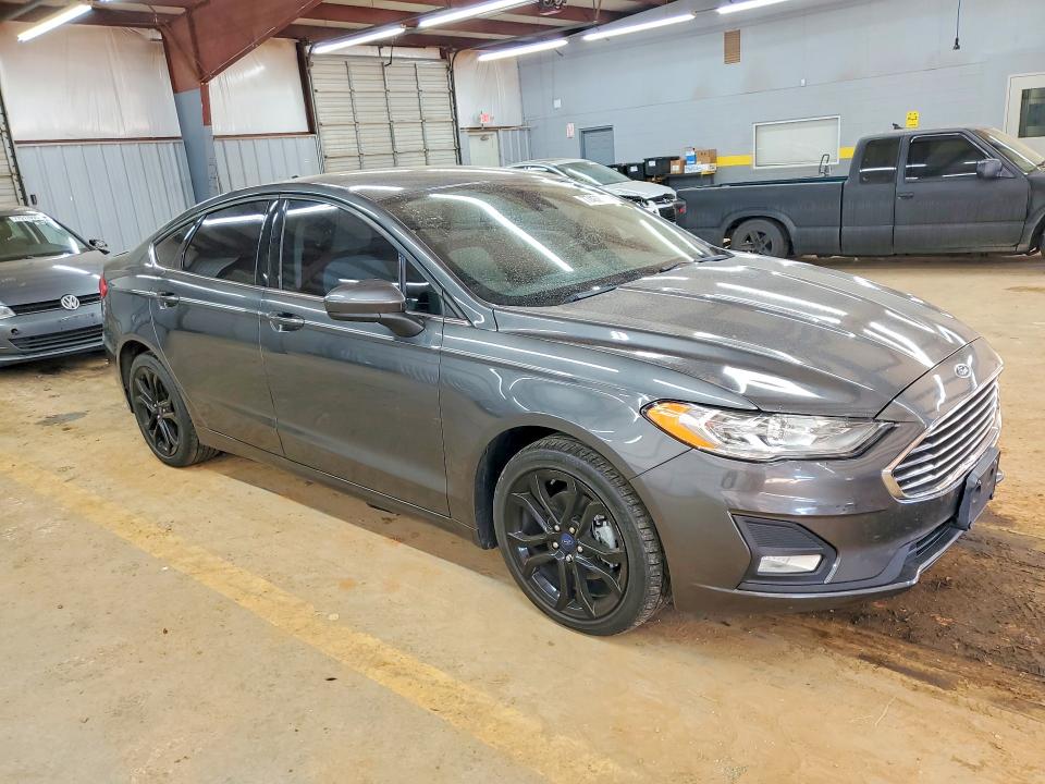Photo 4 from auction – 2019 FORD FUSION SE with VIN 3FA6P0HD8KR113829