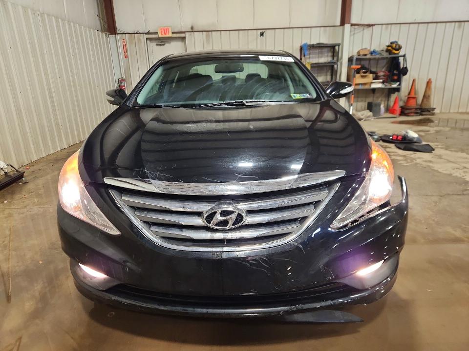 Photo 5 from auction – 2014 HYUNDAI SONATA SE with VIN 5NPEC4AB5EH920673