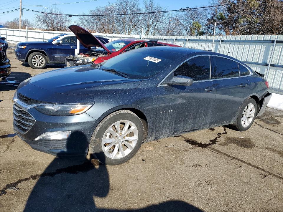 CHEVROLET MALIBU LT 2019 with VIN 1G1ZD5ST9KF225266 - Photo from auction