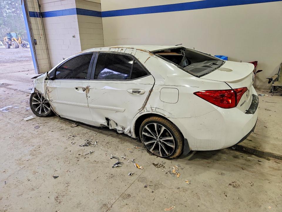 Photo 2 from auction – 2017 TOYOTA COROLLA with VIN 5YFBURHE0HP698564