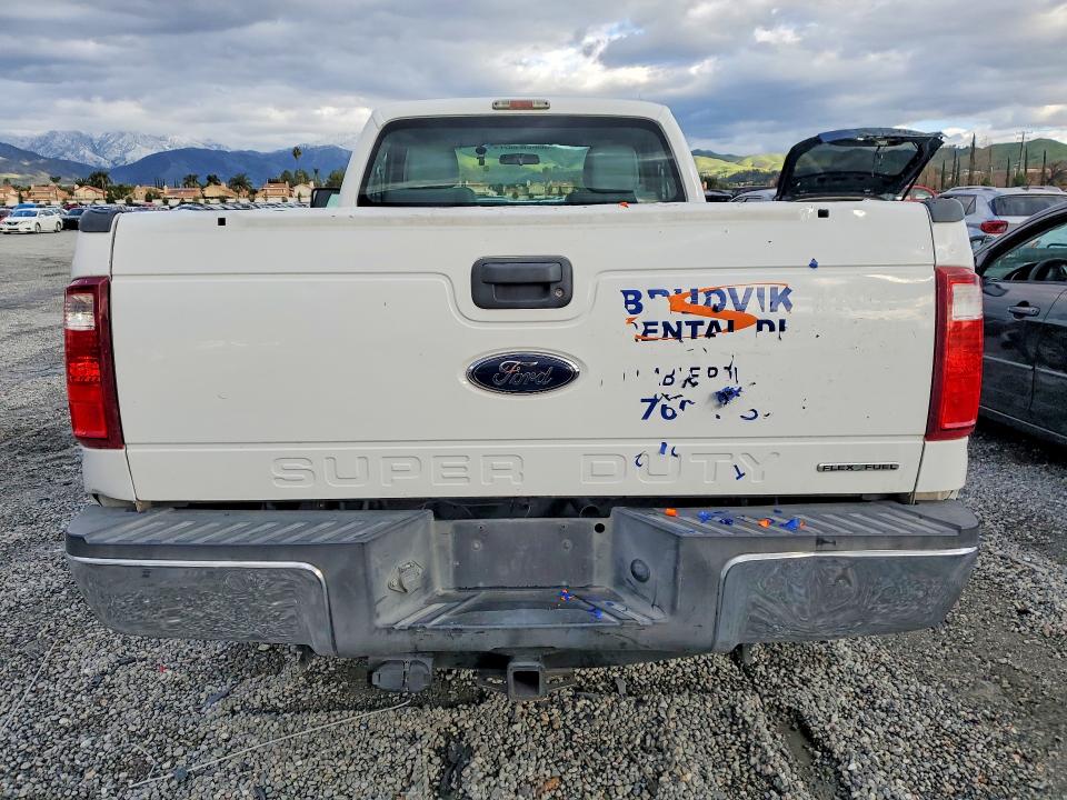 Photo 6 from auction – 2015 FORD F250 with VIN 1FTBF2A62FEA46365
