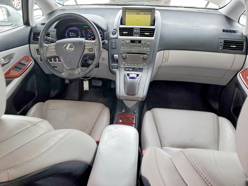 Photo 8 from auction – 2011 LEXUS HS with VIN JTHBB1BA3B2046751
