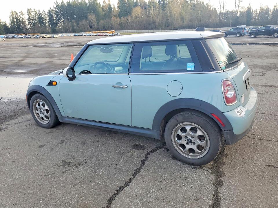 Photo 2 from auction – 2013 MINI COOPER with VIN WMWSU3C55DT545697